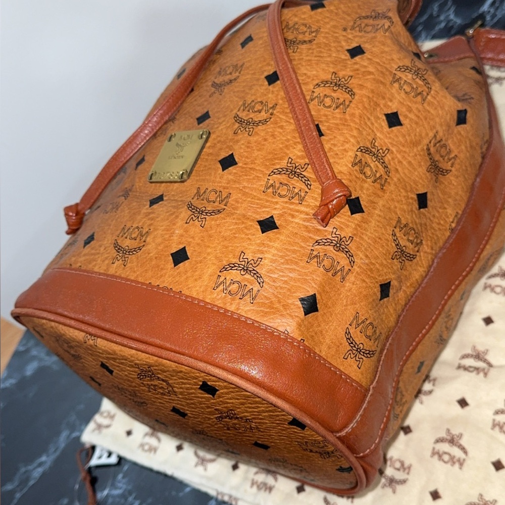 MCM Leather Bucket Drawstring Shoulder Bag AUTHENTIC - Picture 8 of 14